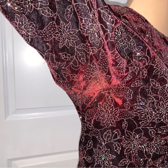 R&K Evenings Velvet Red Sparkly Floral Blazer - Picture 6 of 6